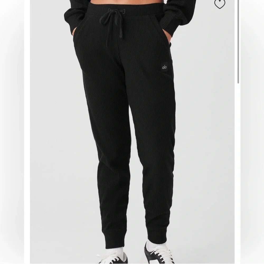 ALO Yoga Black Ribbed Joggers with Logo Patch